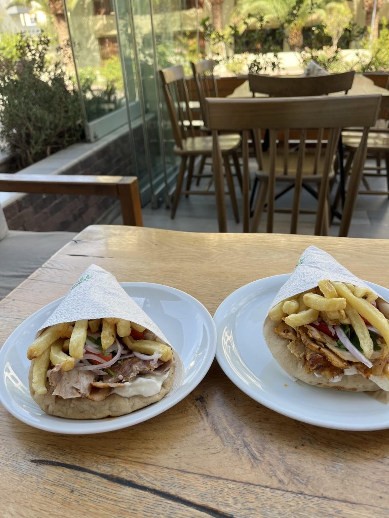 Delicious gyros with beef and fries on a fresh pita bread at Kandaulos in Rethymno.
